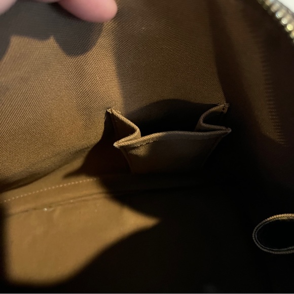 Louis Vuitton Bag - Picture 3 of 16